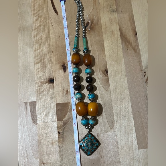 Fun chunky stone and wood. - Picture 4 of 4